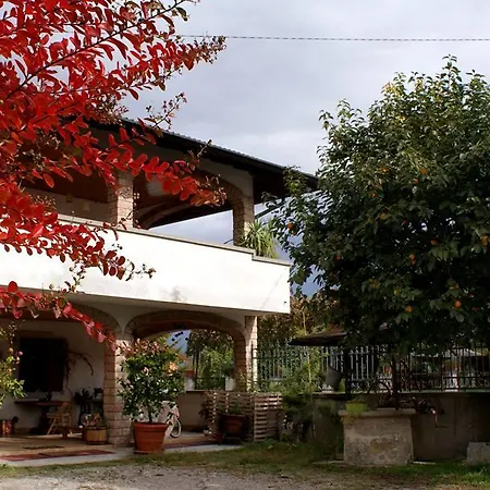Bed & Breakfast Nella Terra Di Mezzo