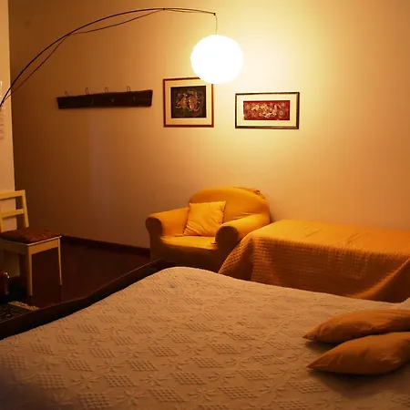 Nella Terra Di Mezzo Bed & Breakfast 3*