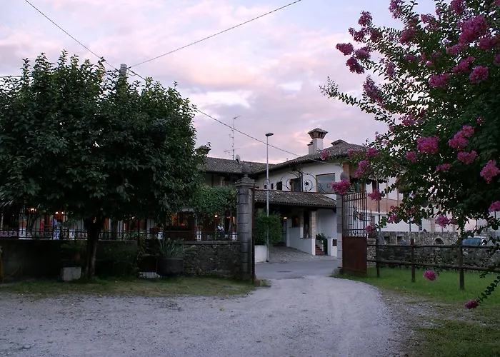 Nella Terra Di Mezzo 3*